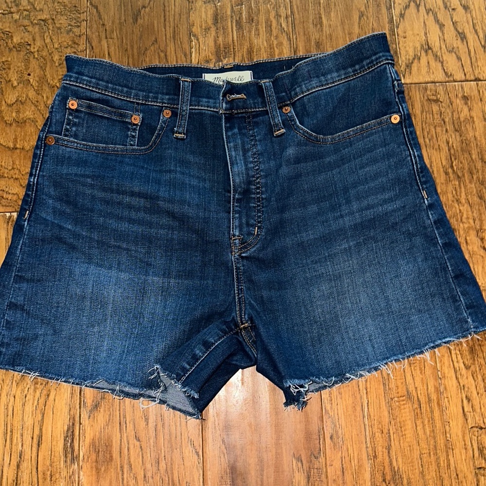 High-rise shorts